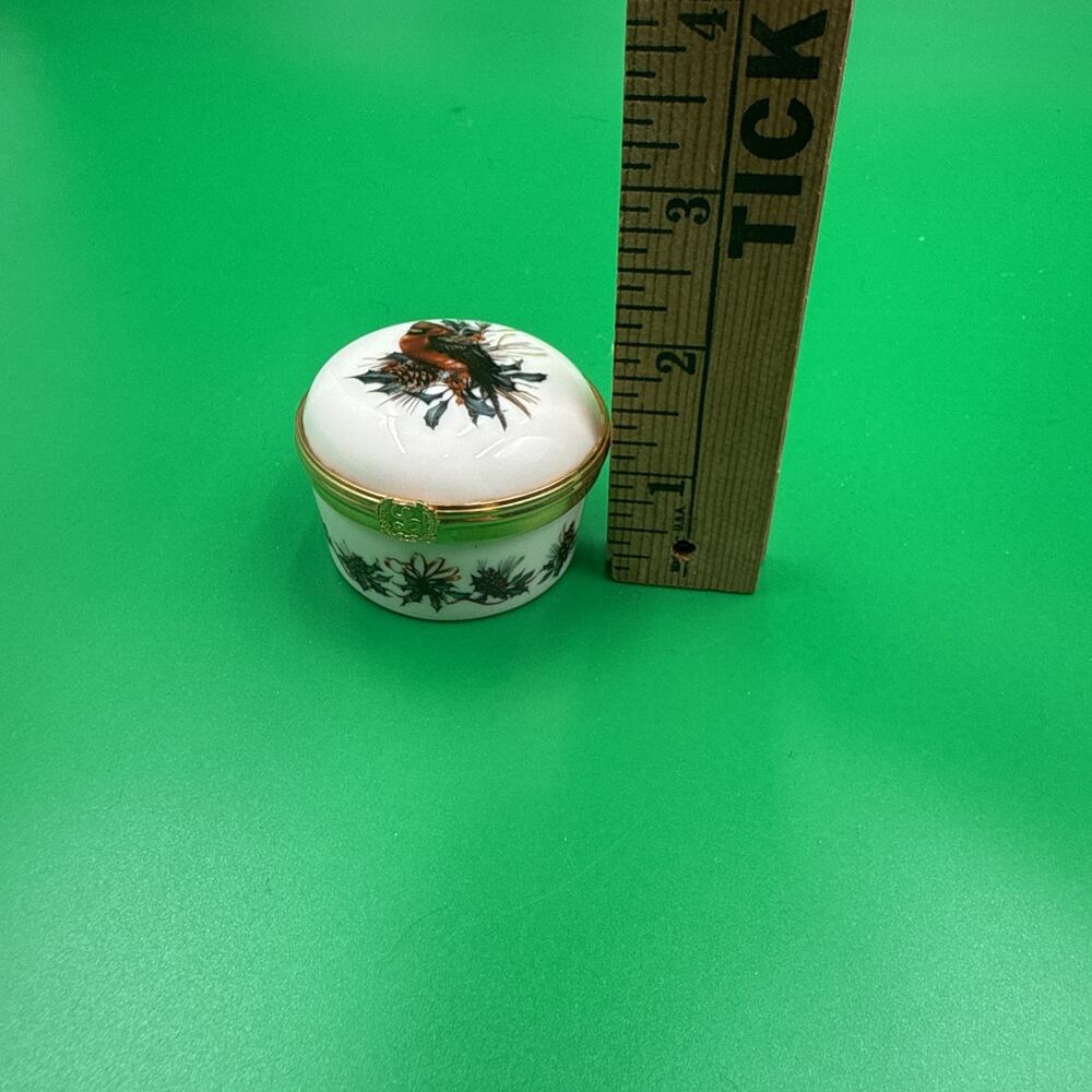 Lenox Small Hinged Lid Trinket Box, Multicolor Cardinal, Pinecone and Ribbon - Picture 8 of 8